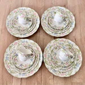 NIB 20 PCs 1982 Royal Doulton The Majestic Collection Sudbury‎ 5pc Place Setting